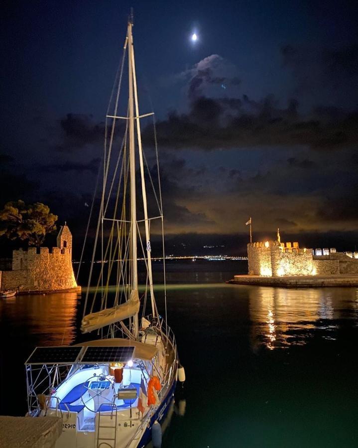 Nafpaktos Beach Luxury Suites Extérieur photo