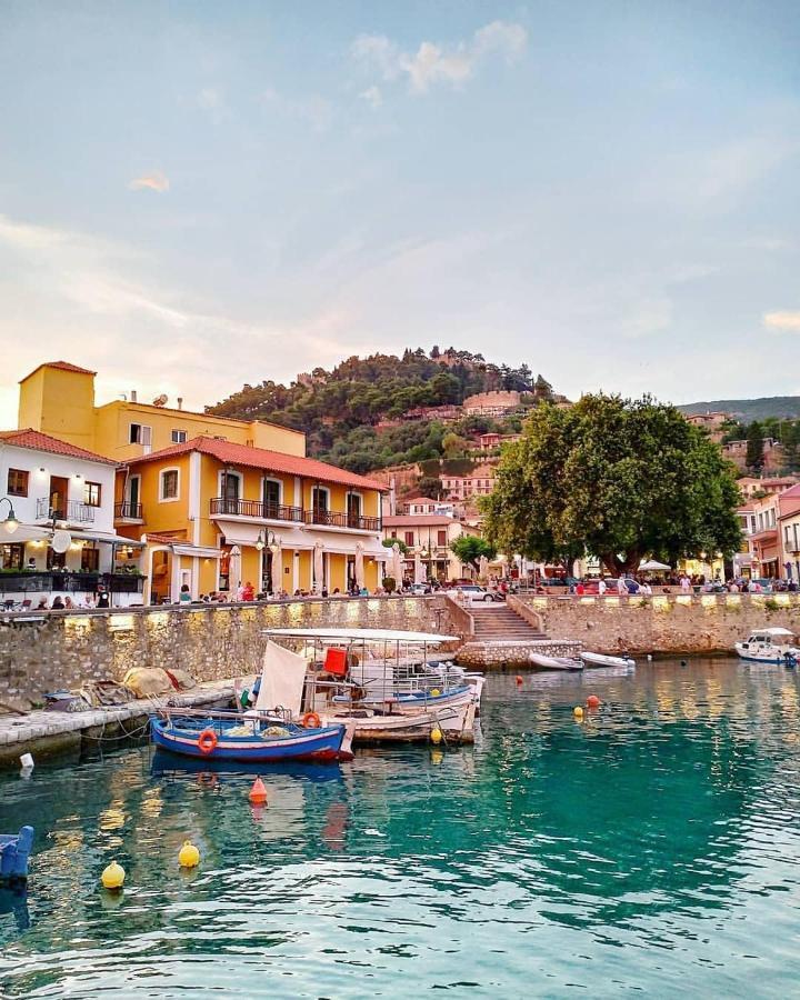 Nafpaktos Beach Luxury Suites Extérieur photo