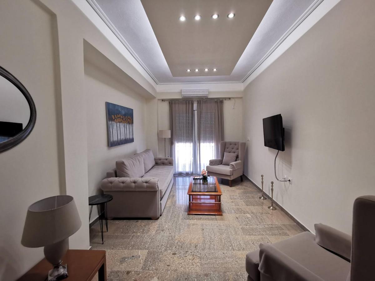 Nafpaktos Beach Luxury Suites Extérieur photo
