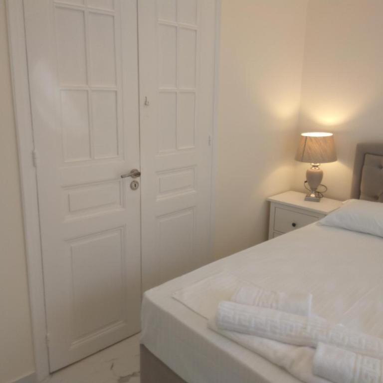 Nafpaktos Beach Luxury Suites Extérieur photo